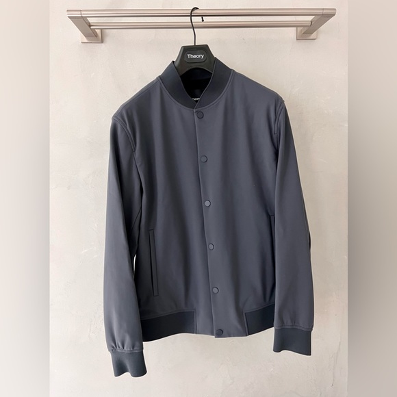 NWT Theory Men’s Murphy Precision Ponte Jacket - Size M, Color Blue - Picture 2 of 5